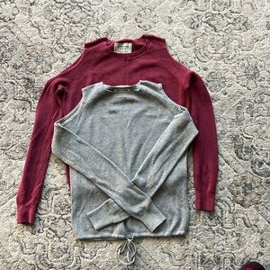 Like New Abercrombie Sweaters XS Set of Two